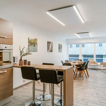Daire Spacious In The Center Of